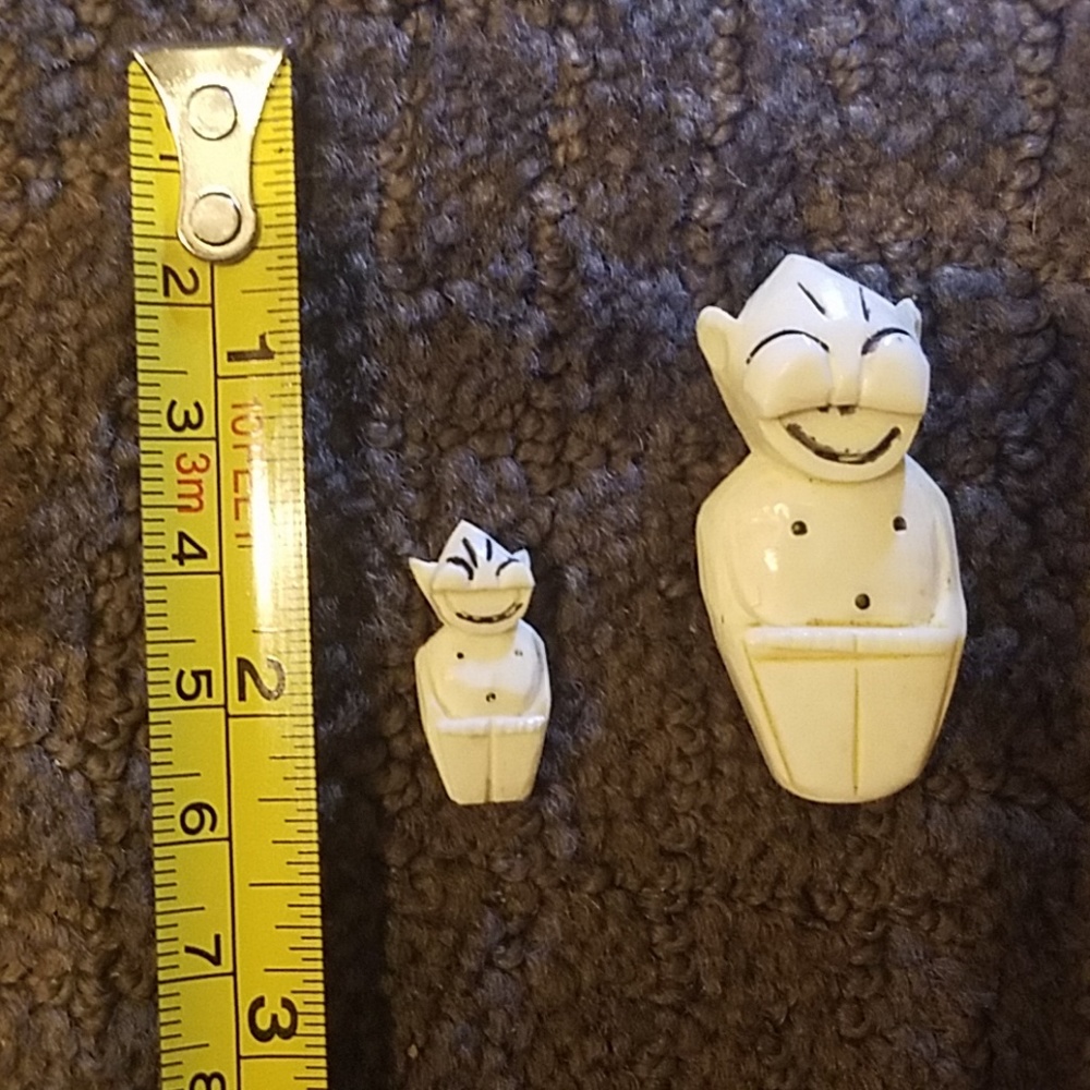 Do you want a Billiken Dollars? These Ivory Inuit